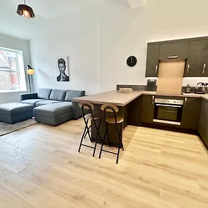https://fountain-apartment-no-1-free-parking.yorkshirehotels.net