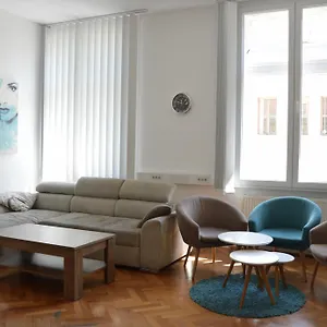 https://spacious-apartment-ljubljana.hotels-in-ljubljana.com
