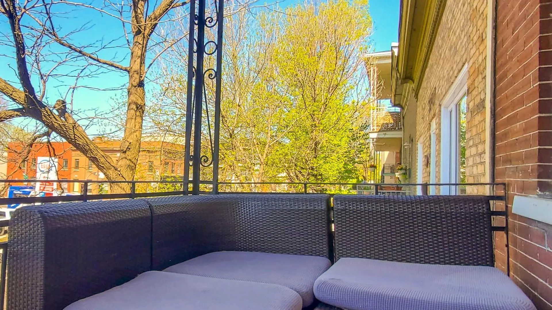 Les 300S 3E Avenue Apartment Quebec City Canada