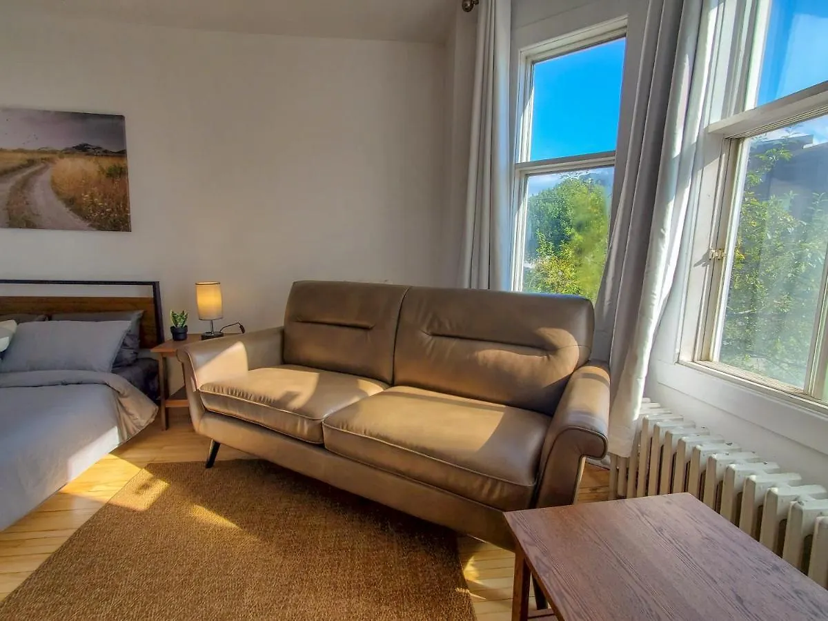 Les 300S 3E Avenue Apartment Quebec City
