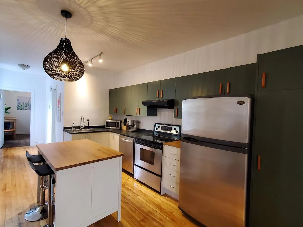 Les 300S 3E Avenue Apartment Quebec City Canada